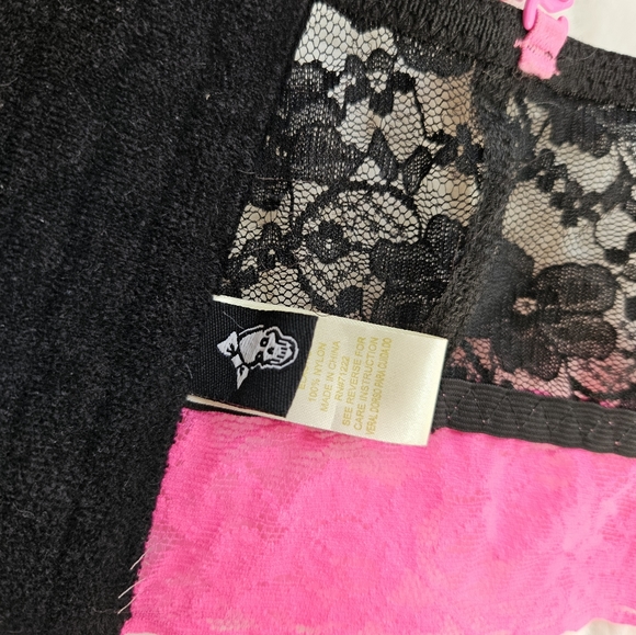 Hot Pink and Black Floral Lace Multiway Strap Bustier, Hot Topic, size 34B - Picture 8 of 10